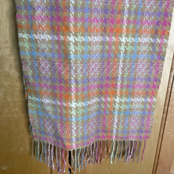 100% Cashmere Scarf Made in Scotland 64” x 12” Warm & Cozy 🍁 Pink Orange Blue - Picture 5 of 11